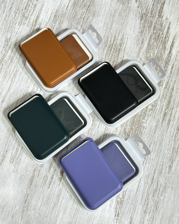 ولت جاکارتی چرم ایفون